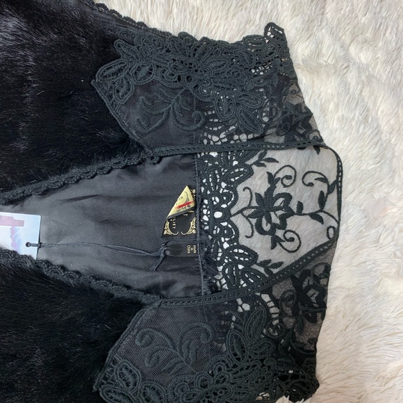 Rabbit fur vest - Picture 5 of 6